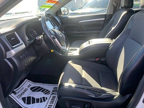 2017 Toyota Highlander