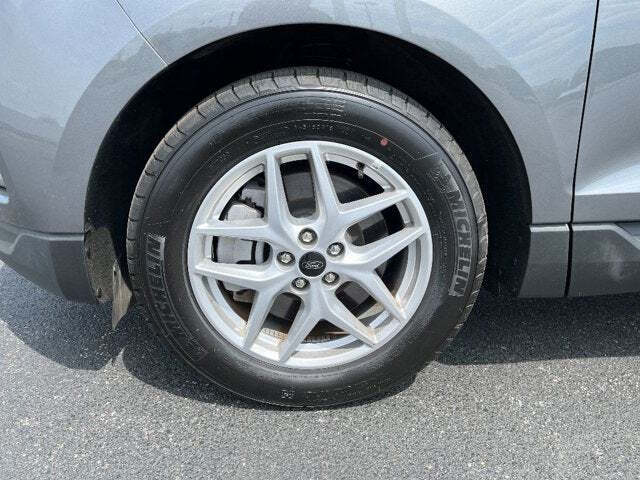 2023 Ford Edge 4
