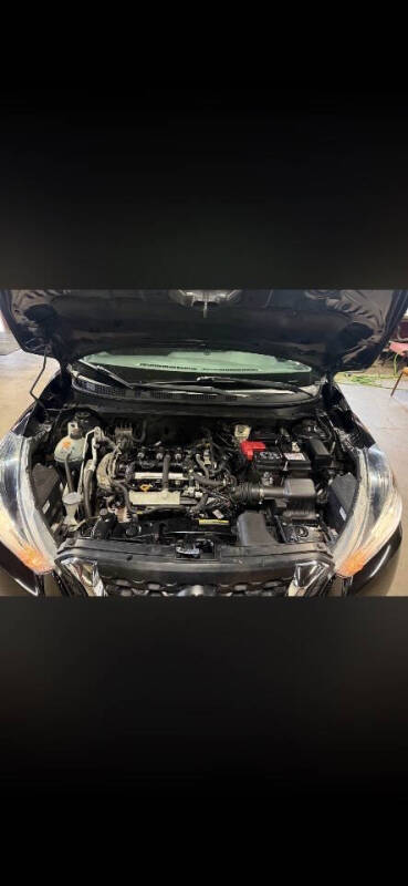 2020 Nissan Kicks S
