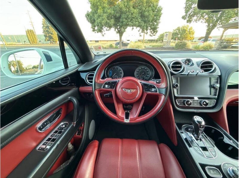 2019 Bentley Bentayga V8