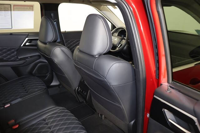 2024 Mitsubishi Outlander PHEV SEL