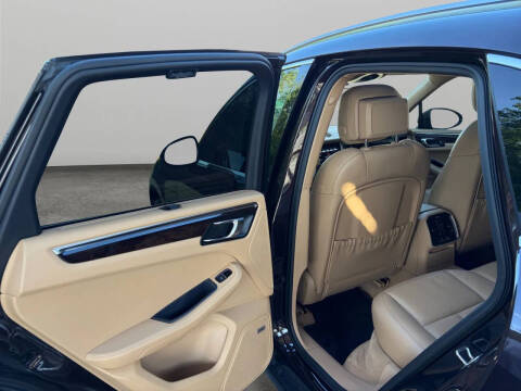 2017 Porsche Macan S