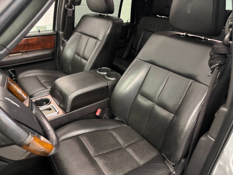 2012 Lincoln Navigator
