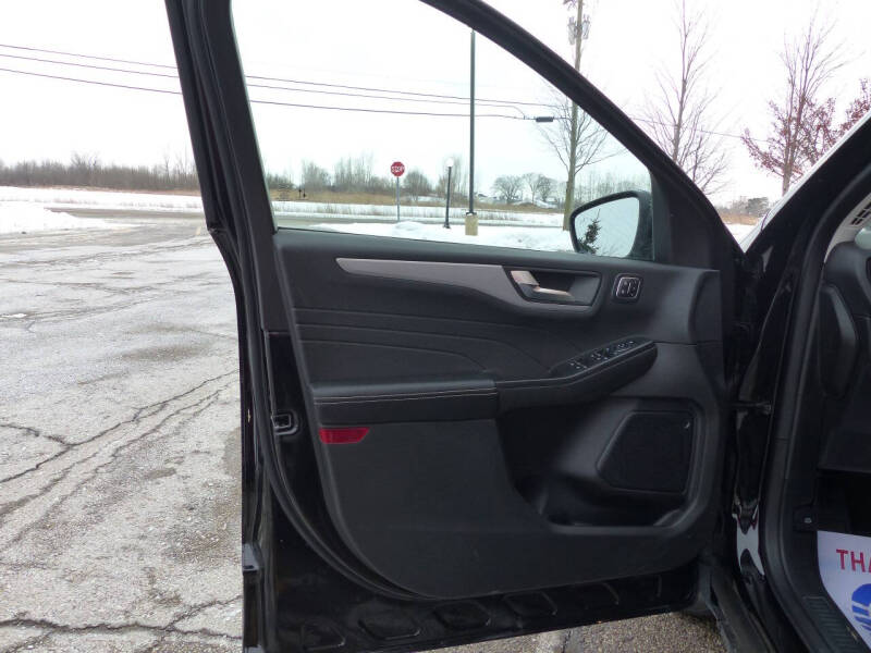2023 Ford Escape Platinum