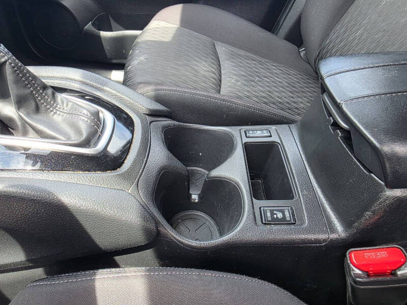 2020 Nissan Rogue SV