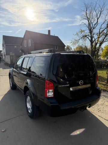 2012 Nissan Pathfinder LE