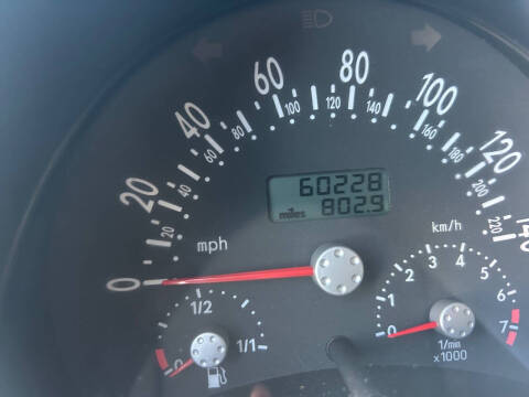 2003 Volkswagen New Beetle GL