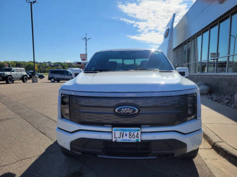 2023 Ford F-150 Lightning Lariat