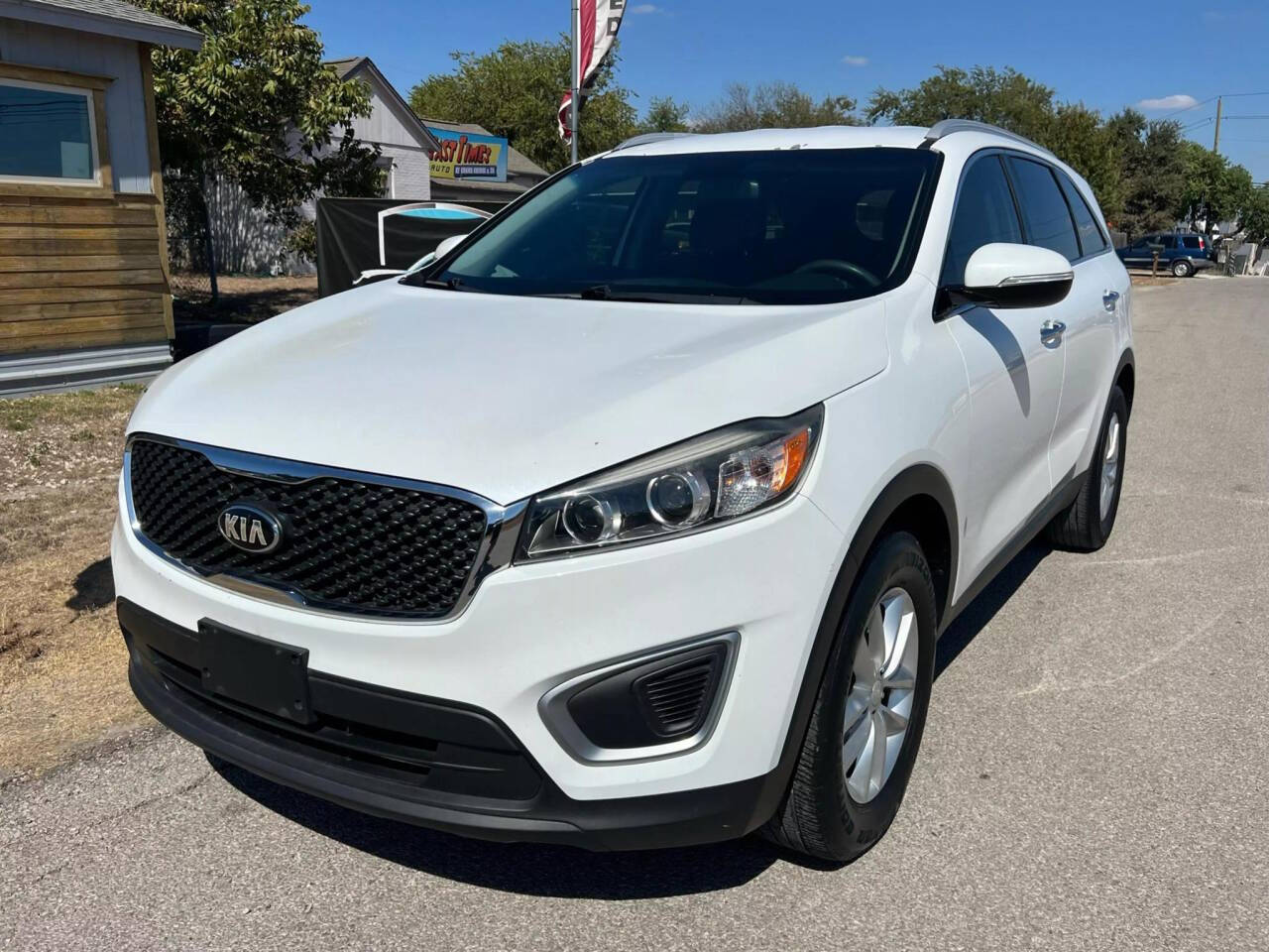 2017 Kia Sorento for sale at Avanti Auto Sales in Austin, TX