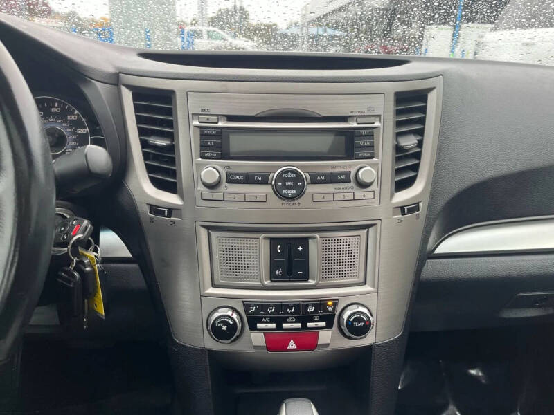 2010 Subaru Legacy 2.5i Premium