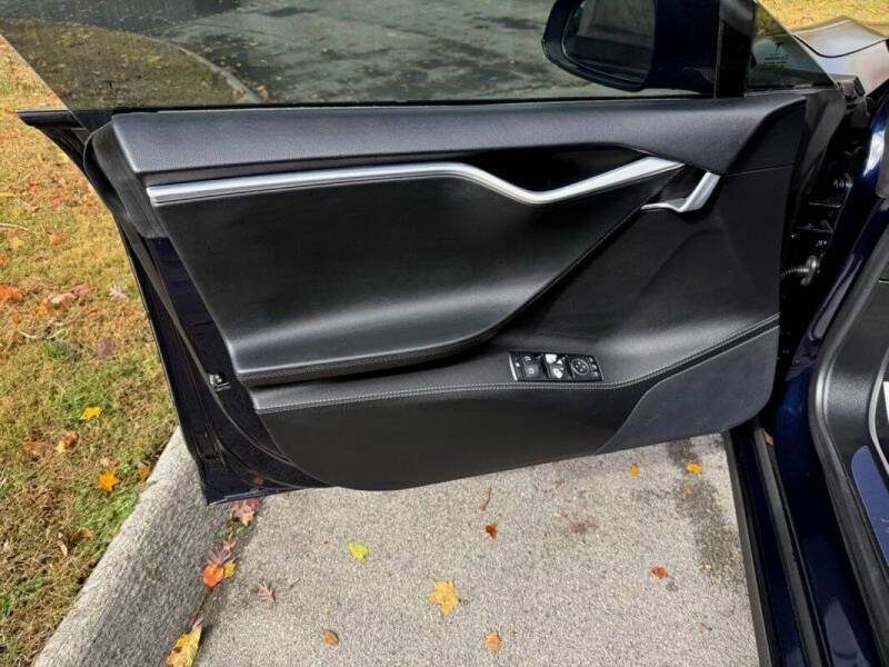 2015 Tesla Model S P85D