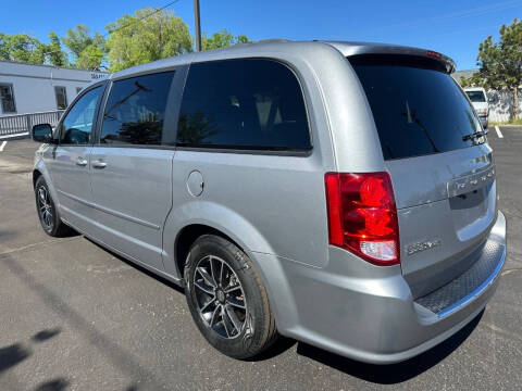 2015 Dodge Grand Caravan R/T