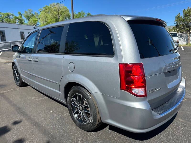 2015 Dodge Grand Caravan R/T