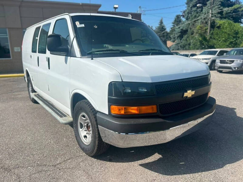 2022 Chevrolet Express 2500