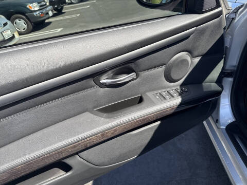 2011 BMW 3 Series 328i