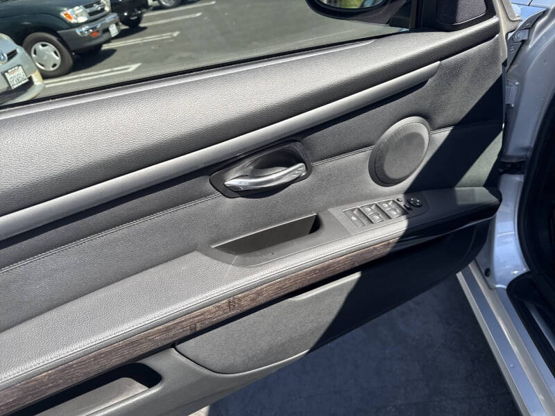 2011 BMW 3 Series 328i