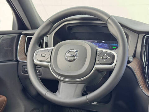 2022 Volvo XC60 Recharge T8 Inscription Expression