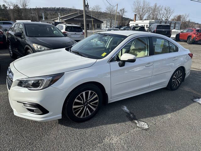 2019 Subaru Legacy Premium's photo
