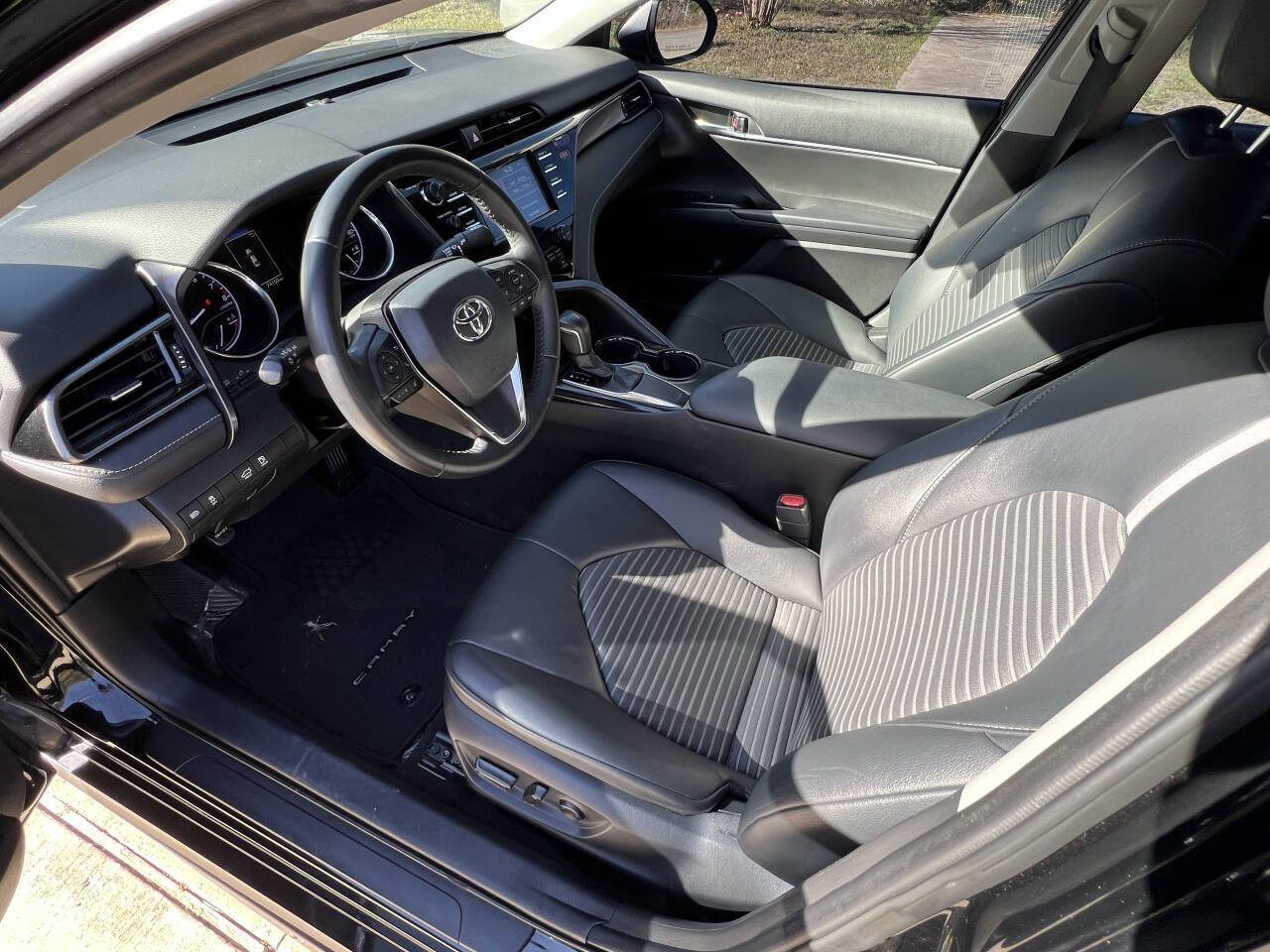 Used Car 2019 Toyota Camry  Se 4dr Sedan For Sale Under $20,000 In Austin, Texas