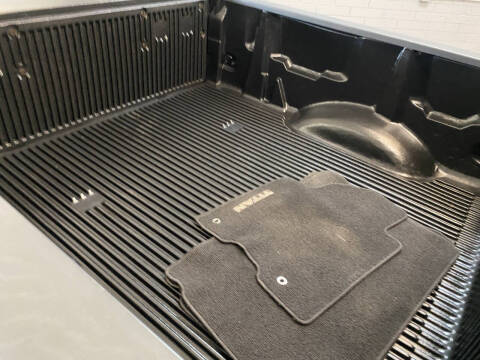 2015 Nissan Titan SV