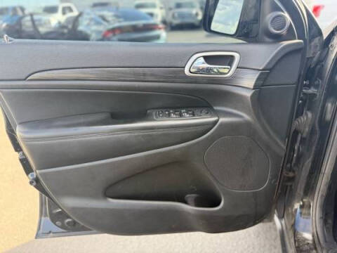 2019 Jeep Grand Cherokee Laredo E