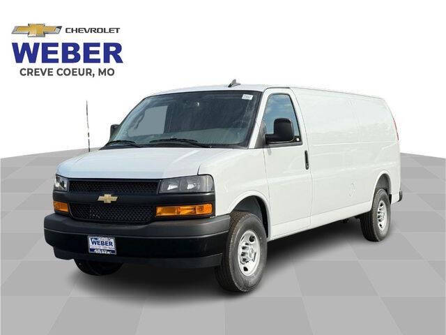 2025 Chevrolet Express 3500