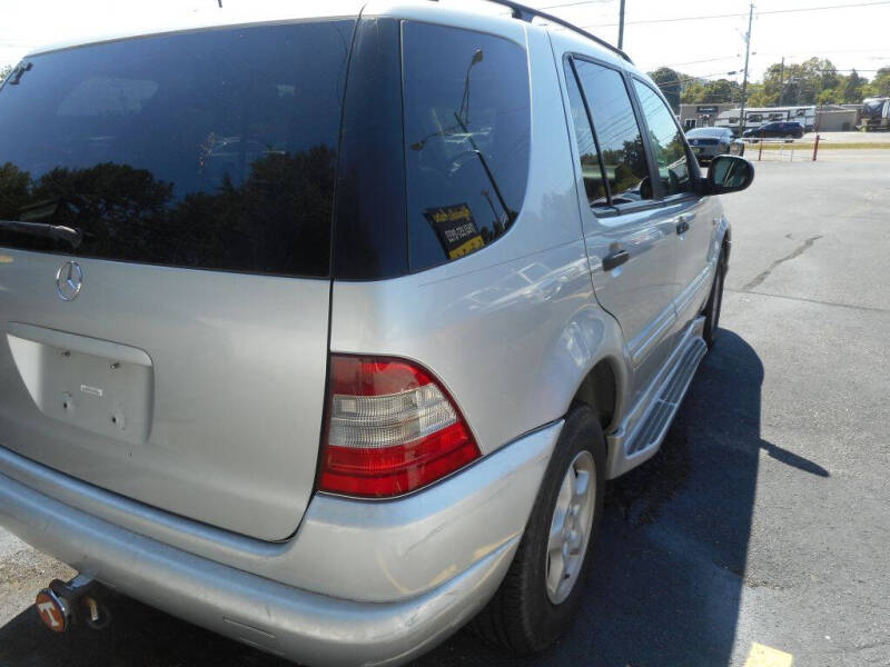 2000 Mercedes-Benz M-Class ML 320