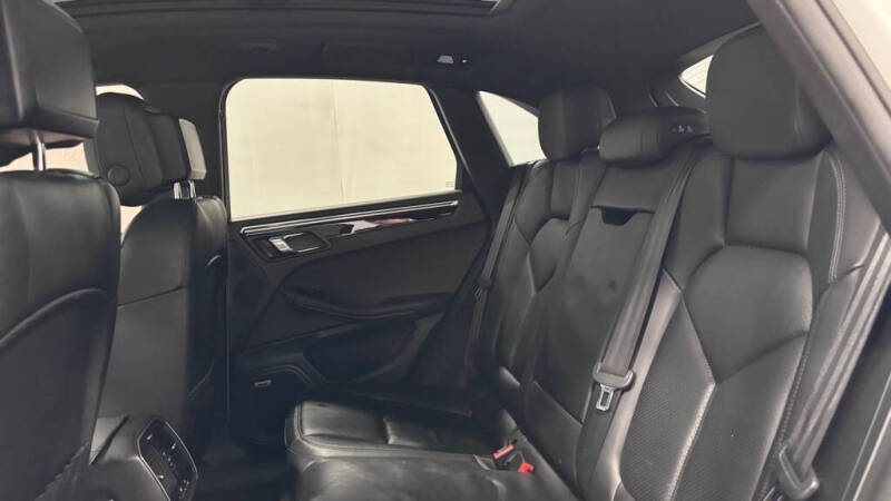 2017 Porsche Macan S