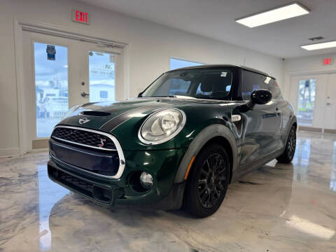 2016 MINI Hardtop 2 Door Cooper S