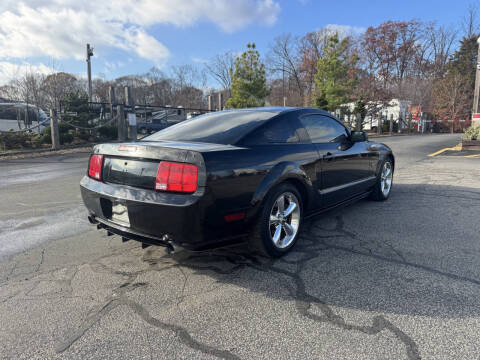 2006 Ford Mustang GT Deluxe