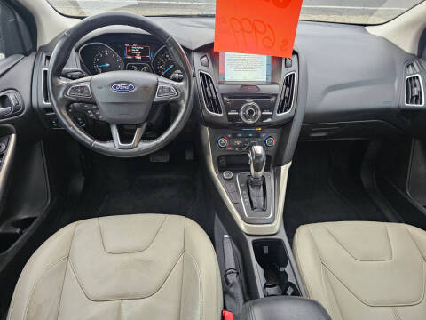 2017 Ford Focus Titanium