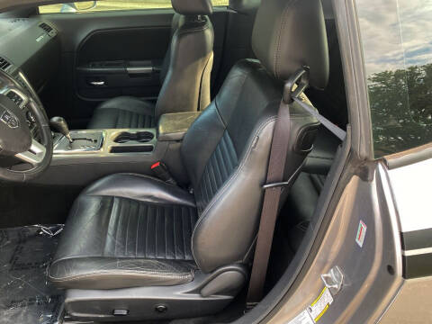 2013 Dodge Challenger R/T Plus