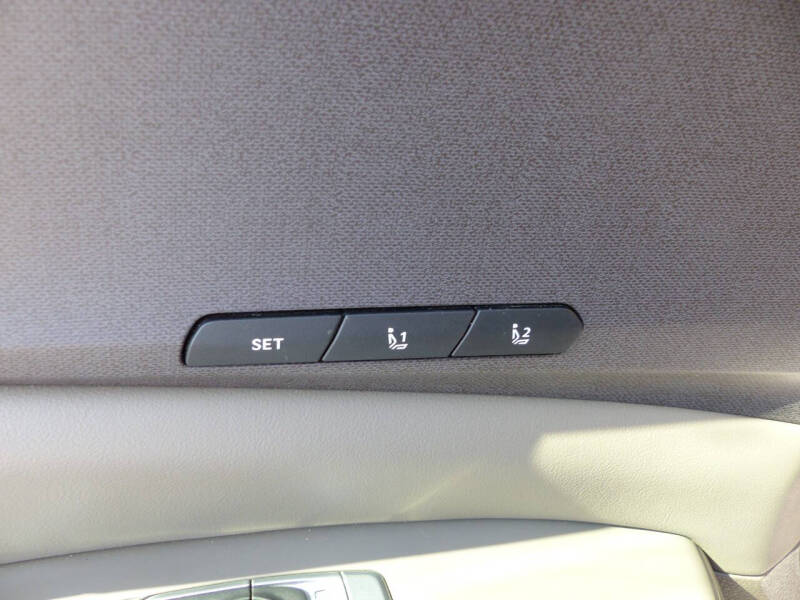 2025 Kia Carnival EX