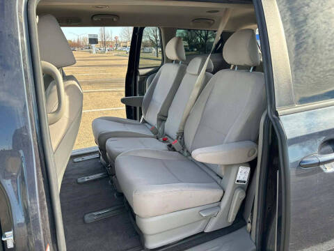 2017 Kia Sedona LX