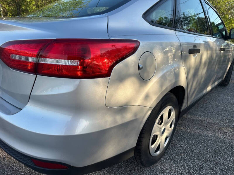 2017 Ford Focus S
