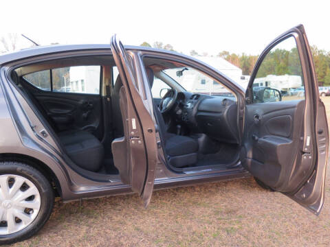 2015 Nissan Versa 1.6 S Plus