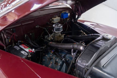 1948 Ford Super Deluxe
