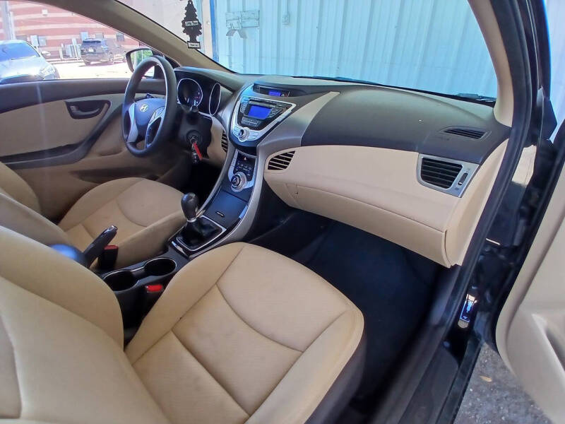 2012 Hyundai Elantra Limited