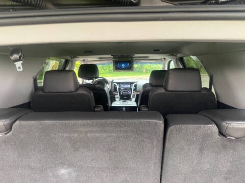 2018 Cadillac Escalade Luxury