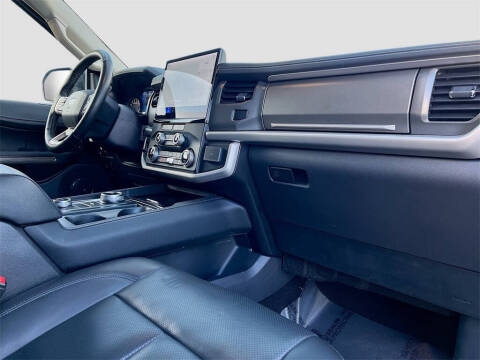 2023 Ford Expedition MAX XLT