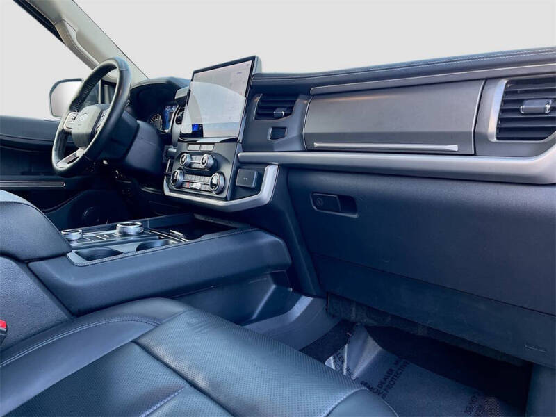 2023 Ford Expedition MAX XLT