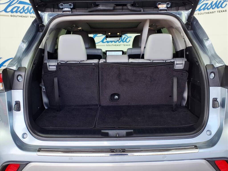 2024 Toyota Highlander Platinum