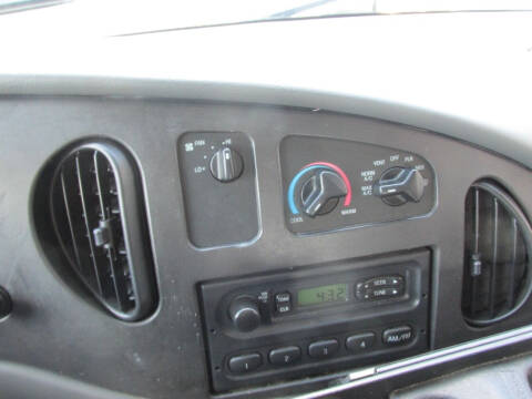 2006 Ford E-Series E-350 SD