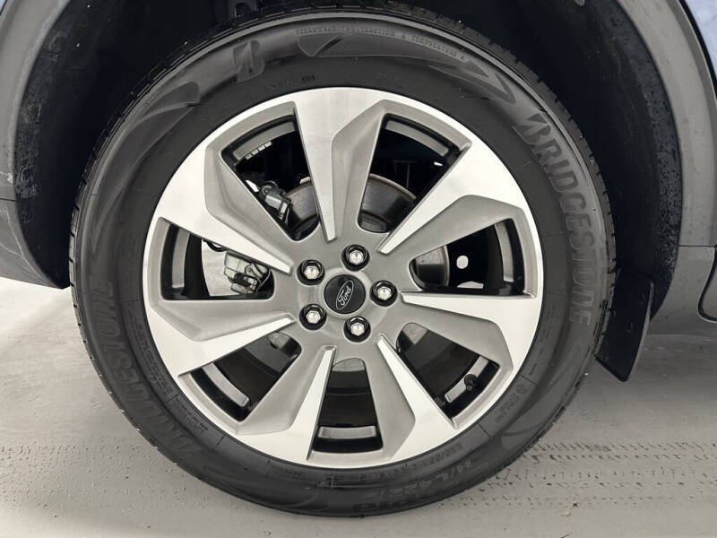 2025 Ford Escape Platinum