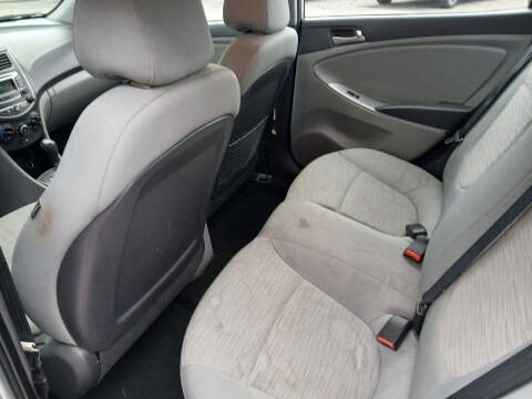 2017 Hyundai Accent SE