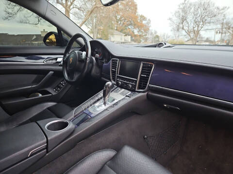 2014 Porsche Panamera 4