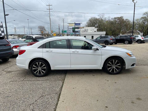 2012 Chrysler 200 S