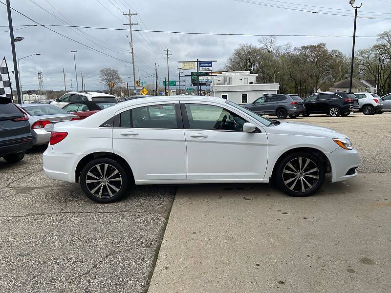 2012 Chrysler 200 S