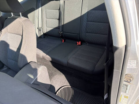 2012 Volkswagen Golf 2.5L