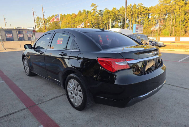 2012 Chrysler 200 LX